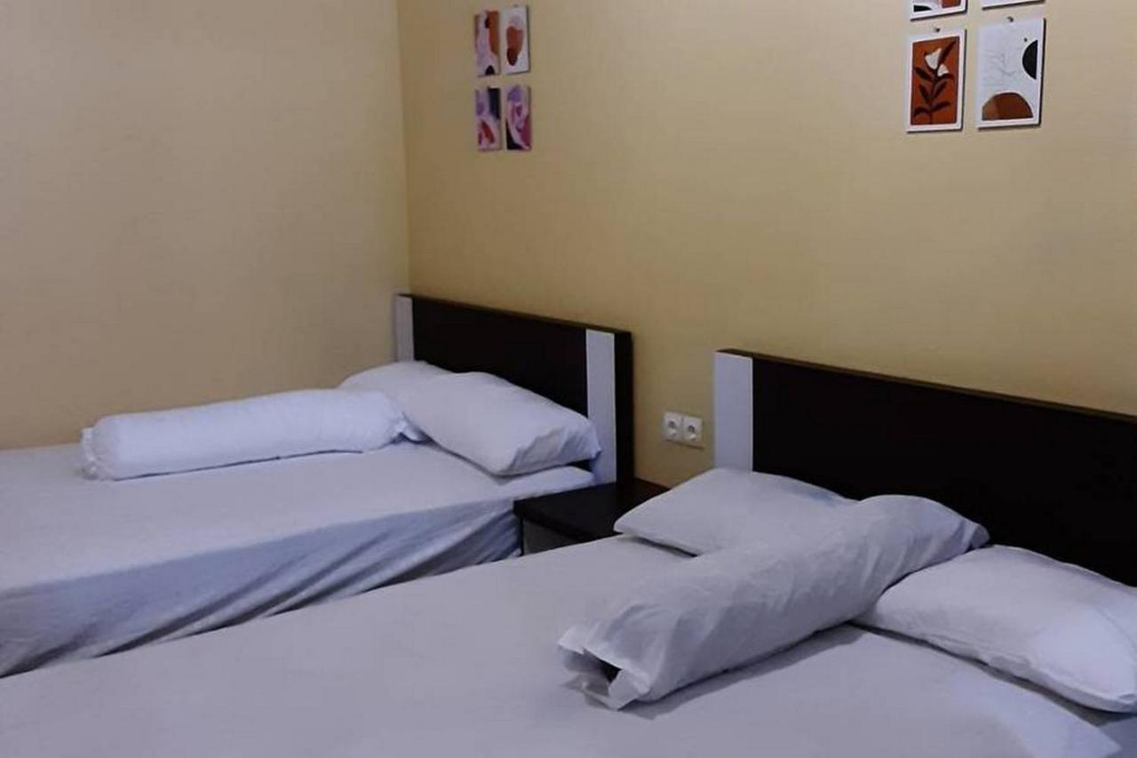 Guest House Syariah Lp3B Brebes Redpartner Exterior foto